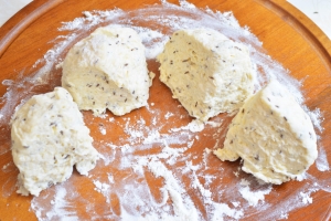 Соленое сырное печенье