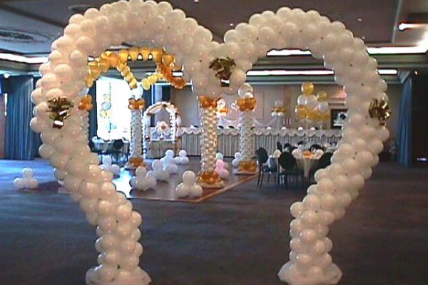 свадебные арки из воздушных шаров