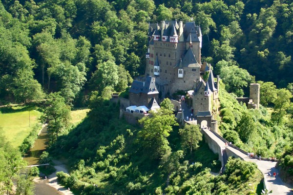 Замок Эльц