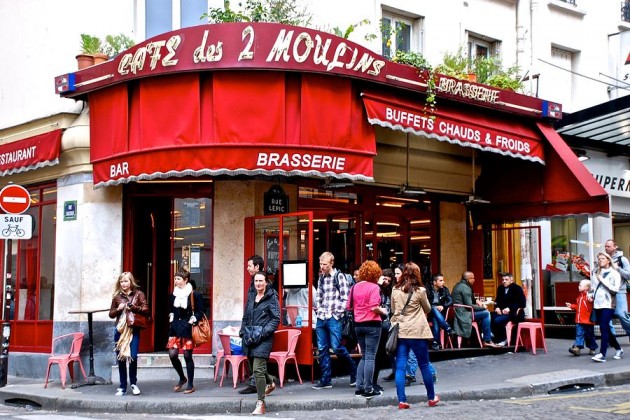 Кафе «Две Мельницы» (Cafe Des Deux Moulins Paris)