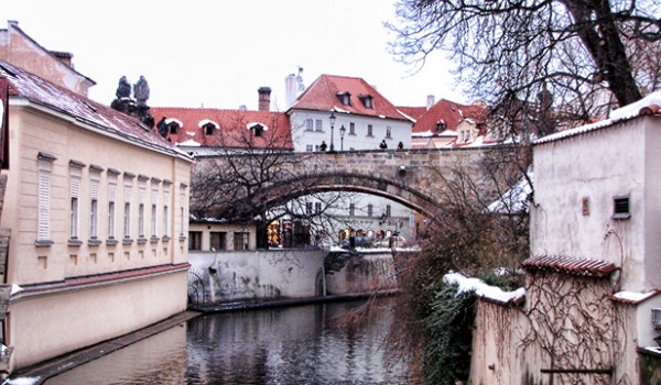 Мостик влюбленных (Прага)