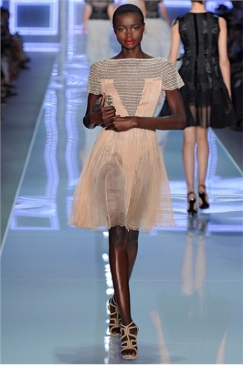 Коллекция женской одежды Dior весна-лето 2012